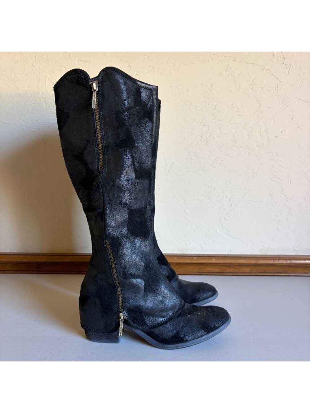 Donald J Pliner Devi3 Black Suede Tall Boot Knee High Size 8